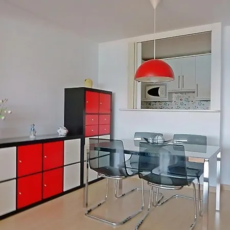 Eden Roc I Apartment